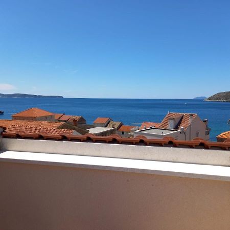 Seaview Suites Ondina Komiža Екстериор снимка