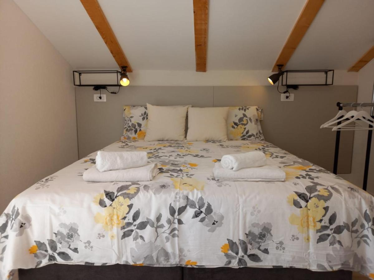 Seaview Suites Ondina Komiža Екстериор снимка