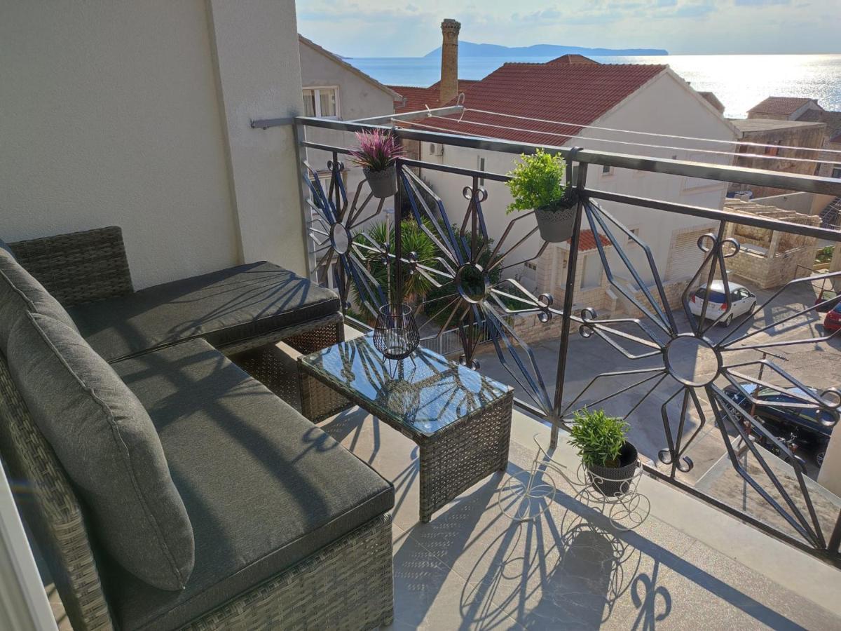 Seaview Suites Ondina Komiža Екстериор снимка